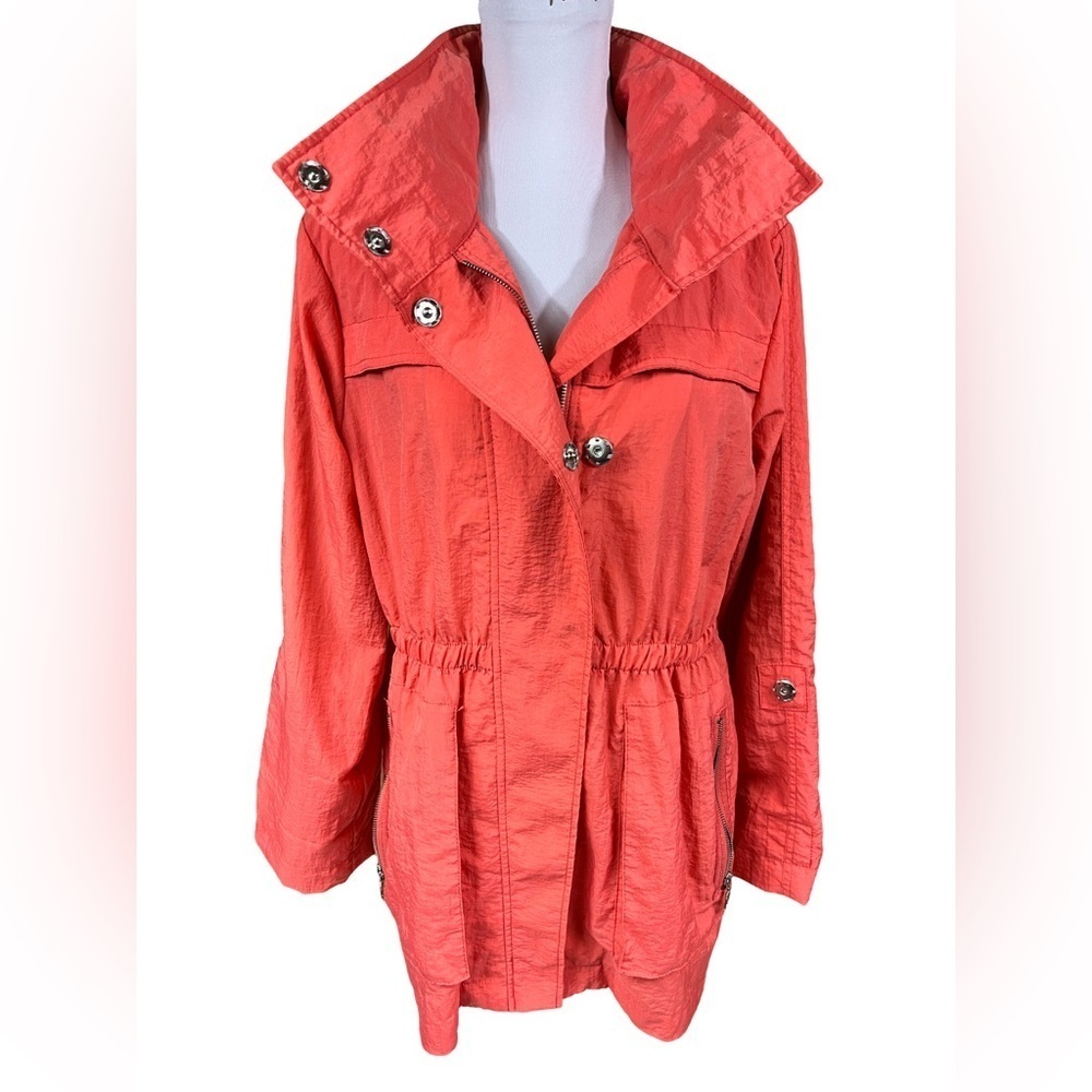 G.E.T Anorak Versatile Hi-Lo Hem Deep Pocket Lightweight Hidden Hood Jacket Med